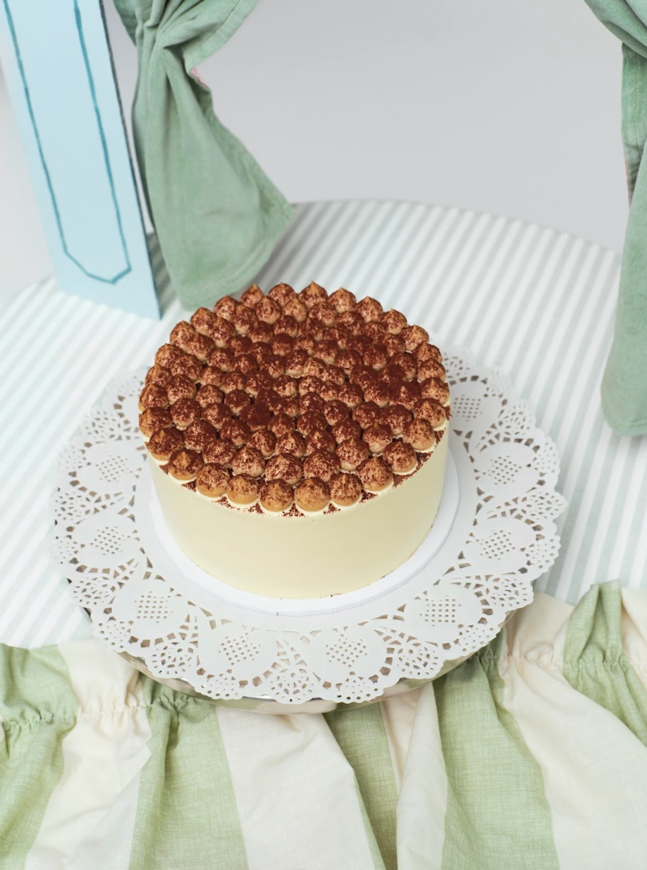Tiramisu Cake