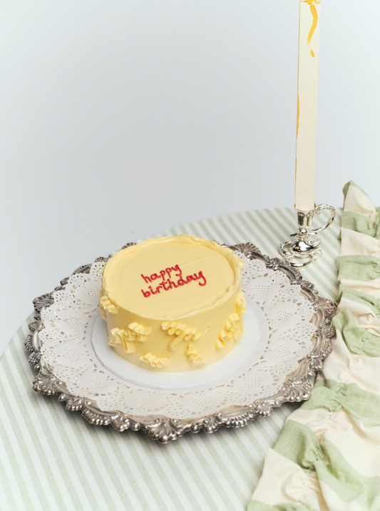 Squiggle Message Cake